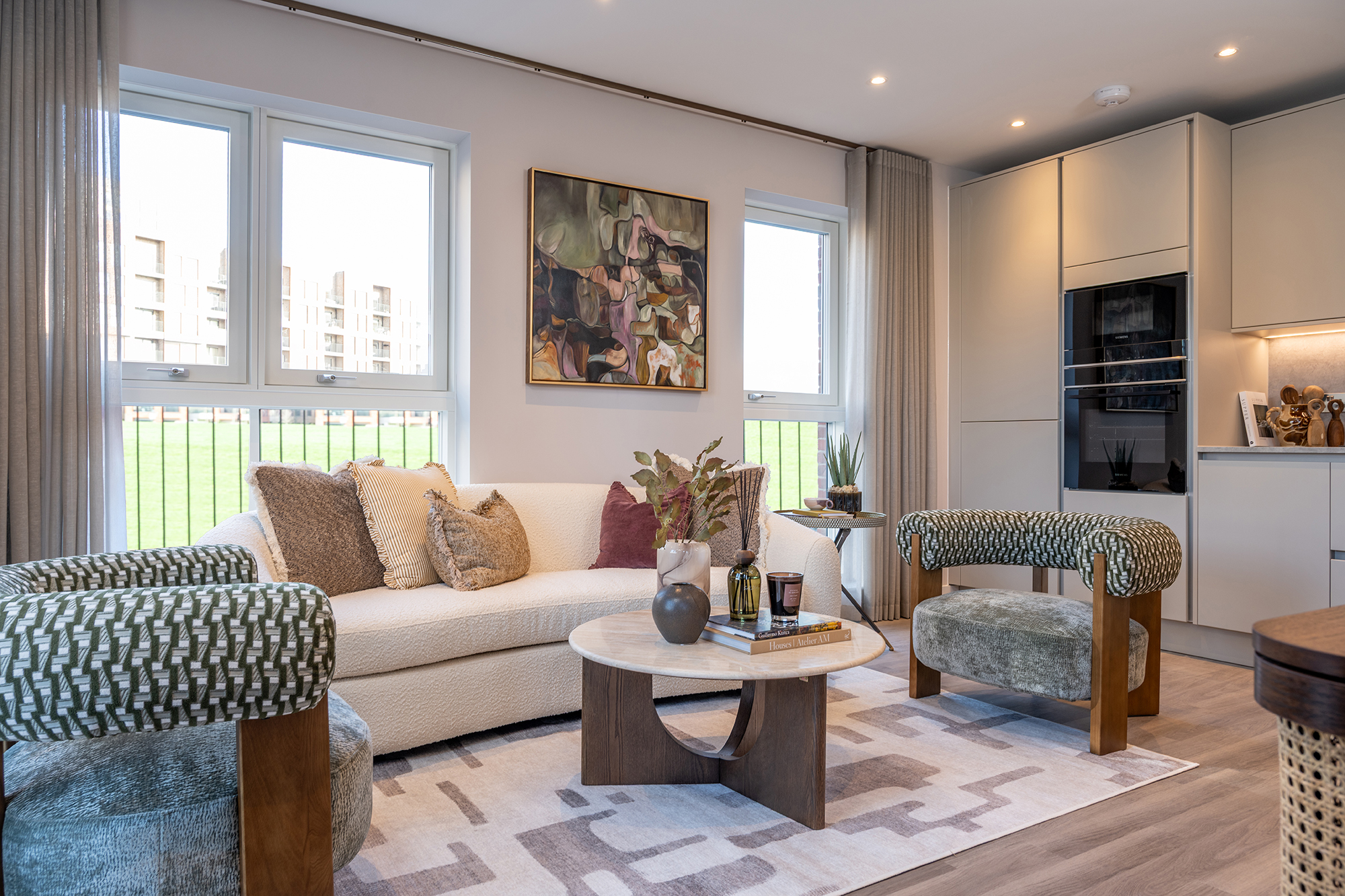 Colindale Parkside Residences｜綠意環繞的寬敞城市住宅